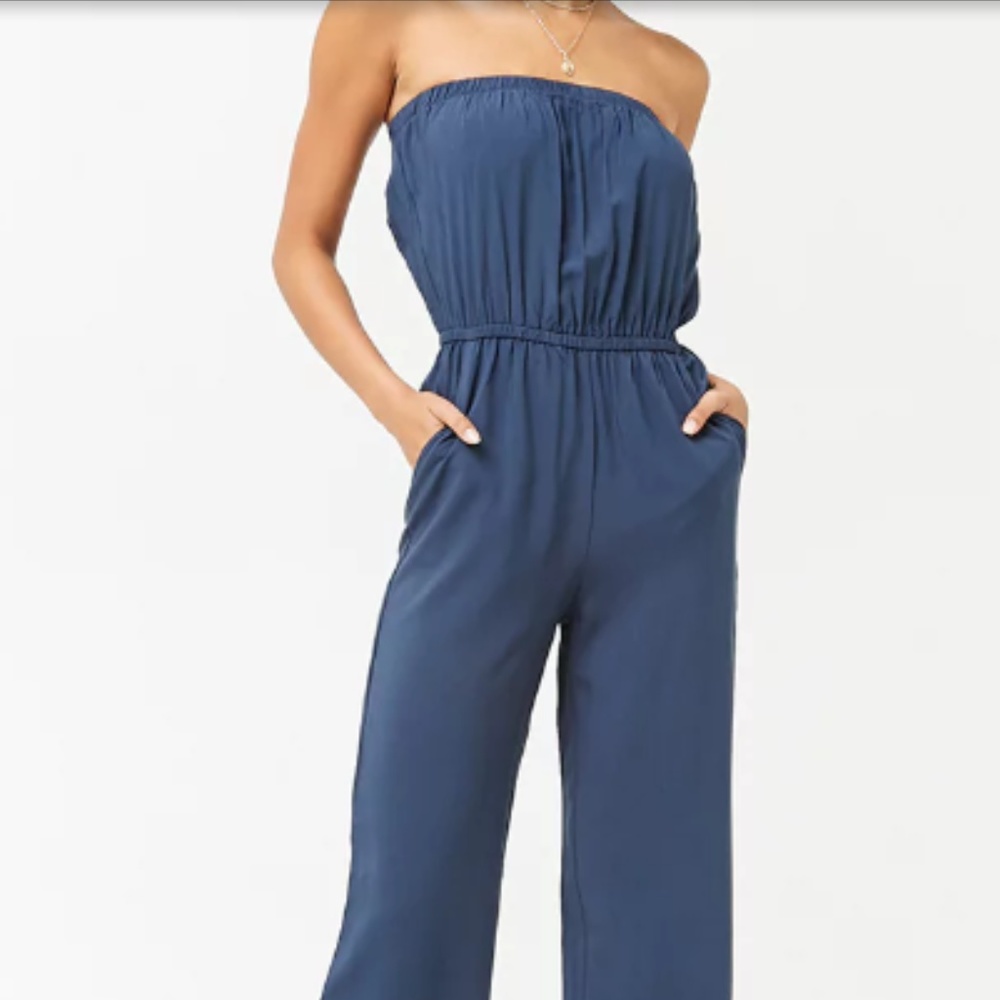 Navy jumpsuit with pockets